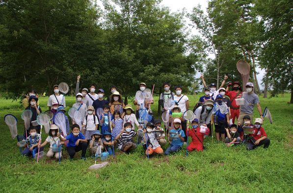 参加者みんなで集合写真